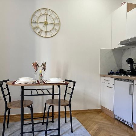 Studio Apartment Fiorello I Rijeka Buitenkant foto