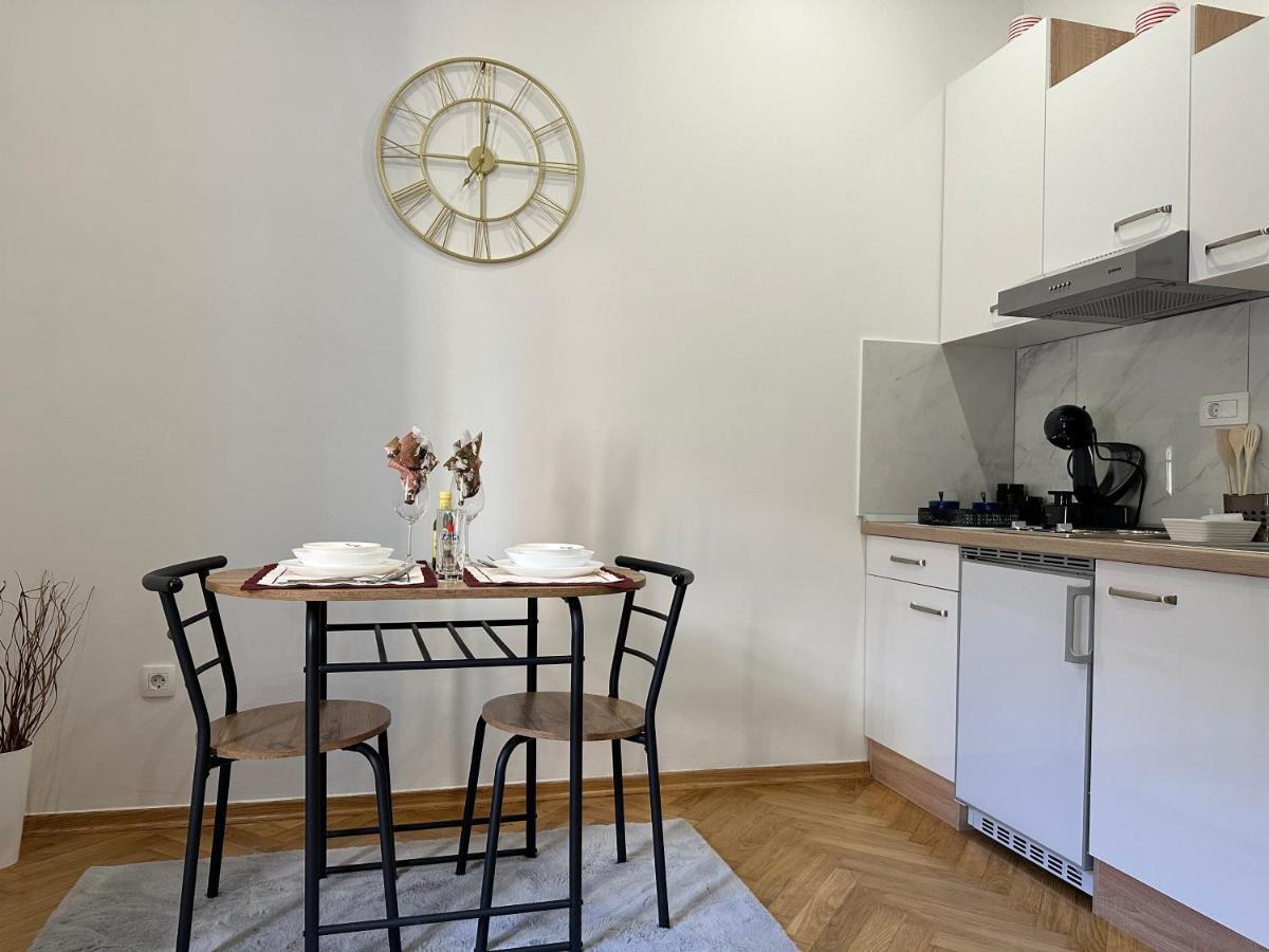Studio Apartment Fiorello I Rijeka Buitenkant foto